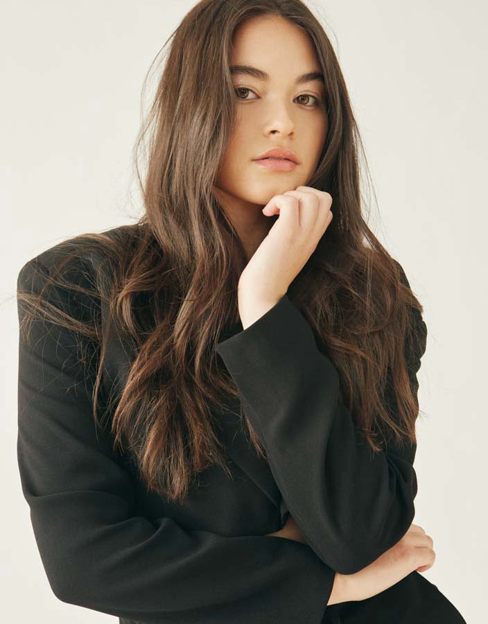 Independent_Model_Management_Veronica_Siblesz_Portfolio-1