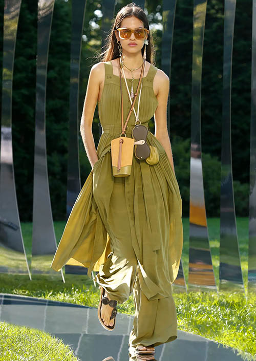 _0000_Ulla Johnson Spring 2022 RTW